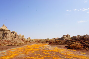 Fototapeta na wymiar エチオピアの奇岩群ソルトマウンテン