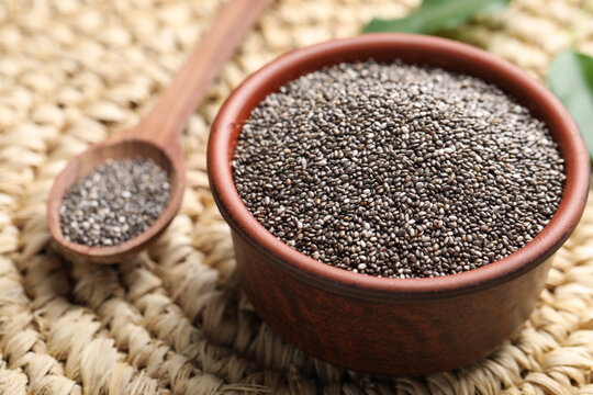Bowl with chia seeds on wicker stand © New Africa