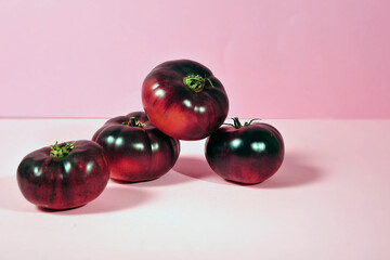 raw violet tomatos