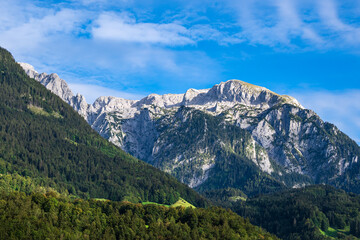 Obraz premium Blick auf Berggipfel im Berchtesgadener Land