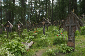 Waldfriedhof in Bruneck in Südtirol