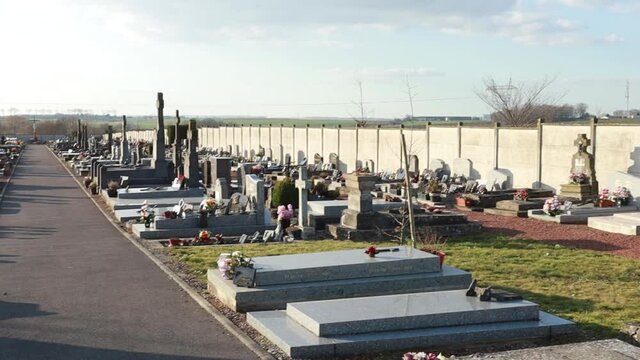 vue d'un cimeti&egrave;re en France