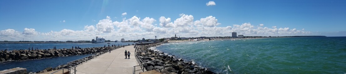 Ansicht aus Warnem&uuml;nde / Rostock