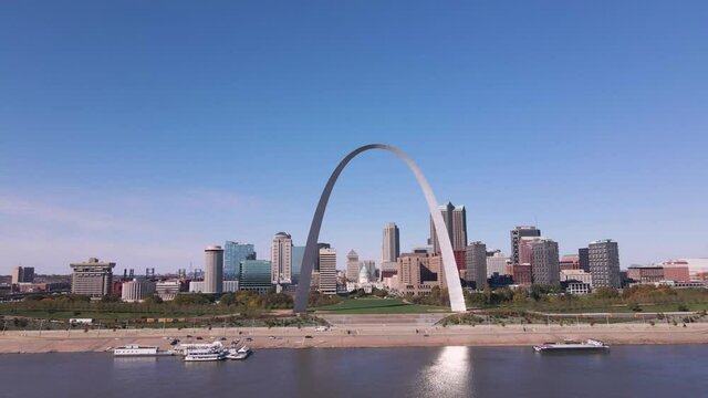 The Gateway Arch is a monument in down town St. Louis, Missouri , United States. Clad in stainless steel and built in the form of a weighted catenary arch, it is the world's tallest arch, USA Flag