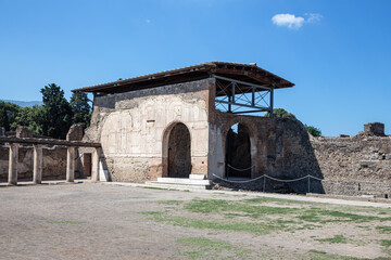 Obraz premium Ruins of the infamous ancient Roman city of Pompeii. Campania Region, Italy.