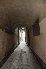 Fototapeta na wymiar An alley - historic architecture of the old town of Warsaw, Poland