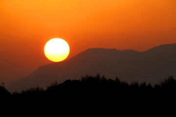 Fototapeta premium 沈む夕陽