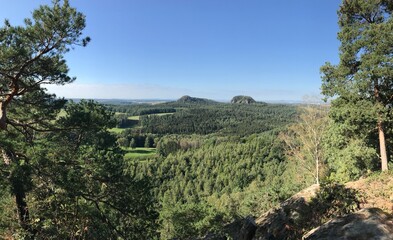 Sächsische Schweiz Wanderung in Gebirge