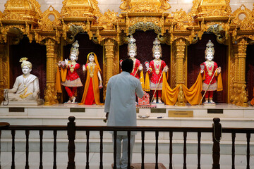 BAPS Shri Swaminarayan Mandir, Kampala. Evening puja. Uganda. 11.12.2019