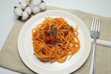 spaghetti on a white plate