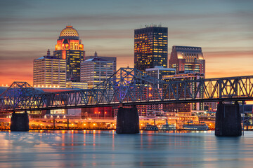 Fototapeta na wymiar Louisville, Kentucky, USA skyline on the river at dusk.