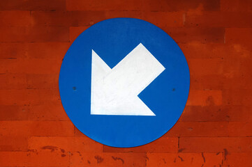 Arrow sign