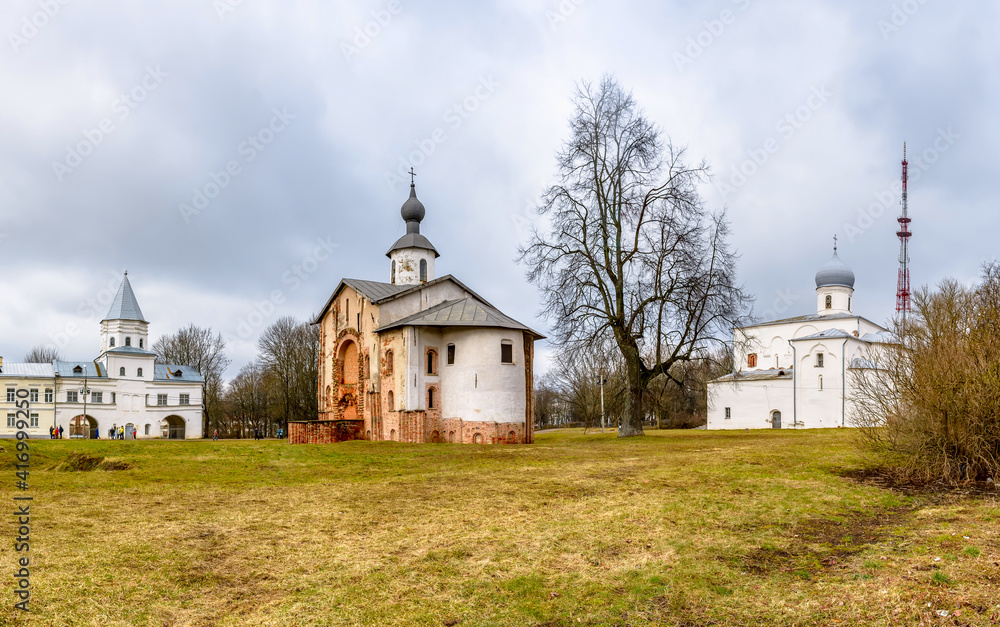 Wall mural the church of paraskeva pyatnitsa and the church of the assumption of the virgin