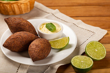 Kibbeh - The traditional Arabian snack, known in Brazil as Quibe (kibe).
