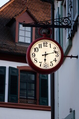 Fototapeta na wymiar old clock on the wall