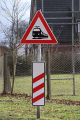 bahnübergang, schienenverkehr, bahn, zug, barke, balken, verkehrsschild