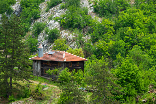 wooden structure from the ottoman period. Asar mosque. It is on the Bartın Kastamonu road.