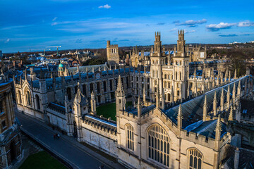 Obraz premium images of the historic Oxford city with its surrounding universities.