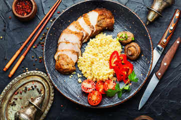 Sliced meat and bulgur porridge