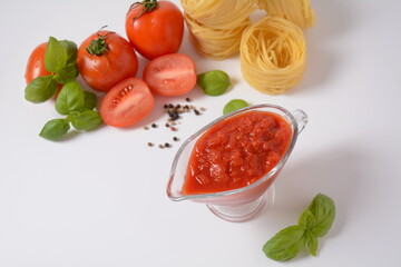 Italian tomato sauce with basil, onion and garlic