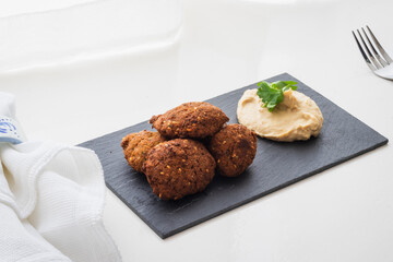 Falafel with Hummus, homemade hummus dip, chickpea recipe