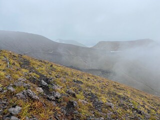 霧と山道