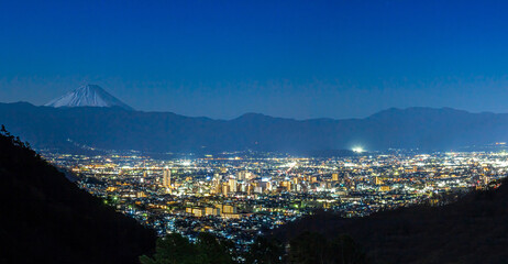 富士山と甲府の夜景
