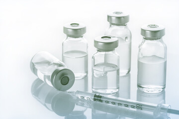 syringe and medicine bottle for injection