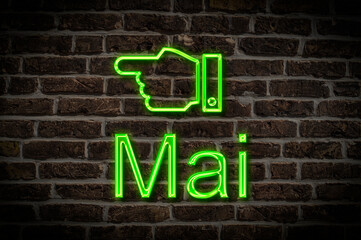 Fototapeta premium Leuchtreklame Mai