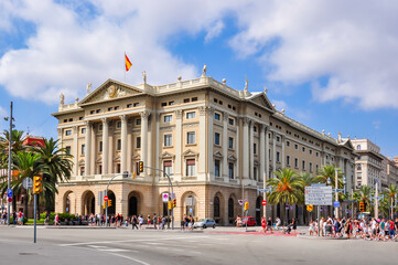 Naklejka premium Military building on Barcelona embankment near La Rambla street, Spain