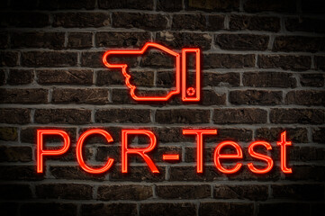 Obraz premium Leuchtreklame PCR Test