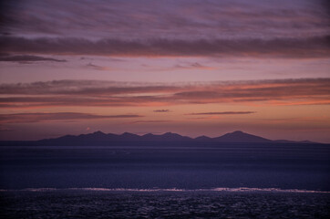 Fototapeta premium Atardecer en el salar de Uyuni