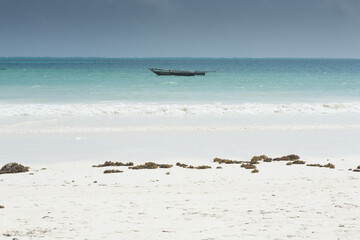 Fototapeta na wymiar The Indian ocean, the turquoise water. Travel to Zanzibar, Africa