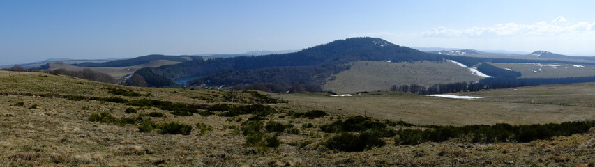 de Besse au Puy de Champbourguet