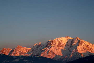 Massif du Mont-Blanc. Le Mont-Blanc plus haut sommet d'Europe 4810. France.  07.06.2018