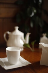 Serwis do herbaty biały porcelanowy - obrazy, fototapety, plakaty