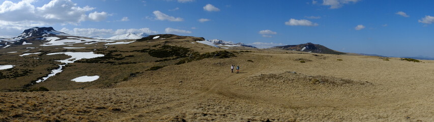 de Besse au Puy de Champbourguet