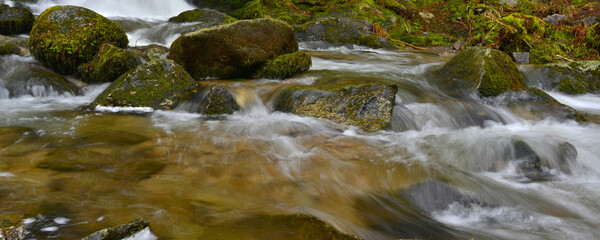 Panoramique cascade du ruisseau Saint Nicolas, Kruth (68820), département du Haut-Rhin en région...