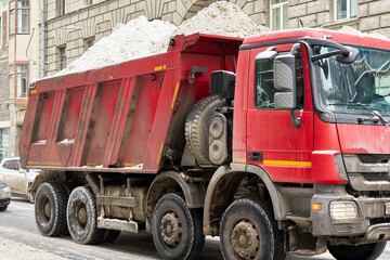 Snow removal on the streets of the most painful European city