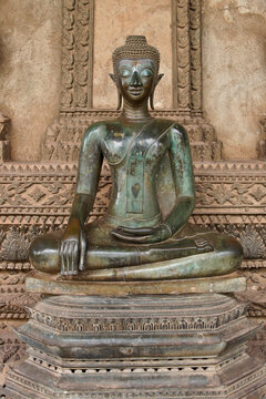 Bronze seated Buddha statue at Wat Phra (Pha) Keo, Vientiane, Laos