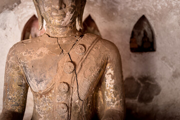 Old buddhist statues