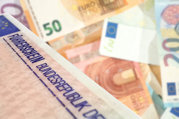 Deutscher Führerschein und Euro Geldscheine