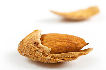 roasted, shelled and salted almonds
