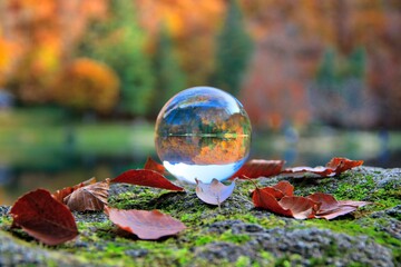 L'étang de Bethmale à travers une lensball - Ariège