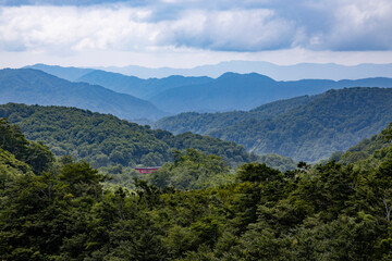 Fototapeta na wymiar 湯殿山から見る風景