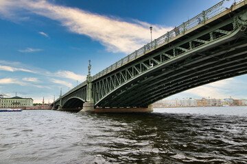 Fototapeta na wymiar Petersburg, Russia - June 30, 2017: Bridge on the Neva River.
