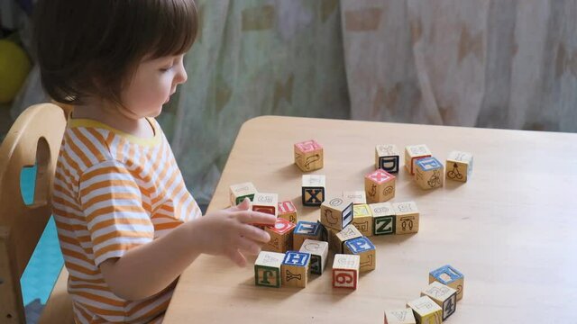 Early child development. Home education of the kid. New methods and technologies for teaching children. Creative development of children. Study of numbers and letters.