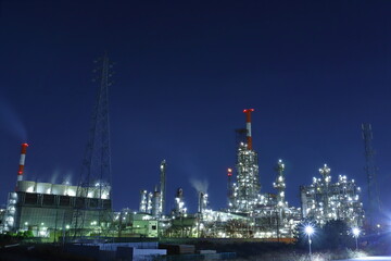 Fototapeta premium 夜の工場の風景