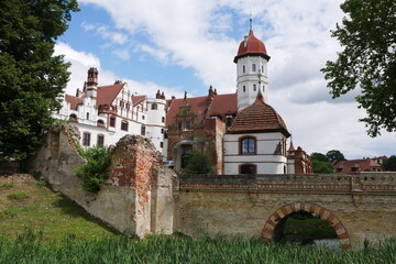 Fototapeta na wymiar Schloss Basedow