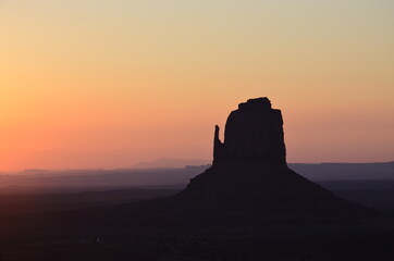 Wake up in Monument Valley 
